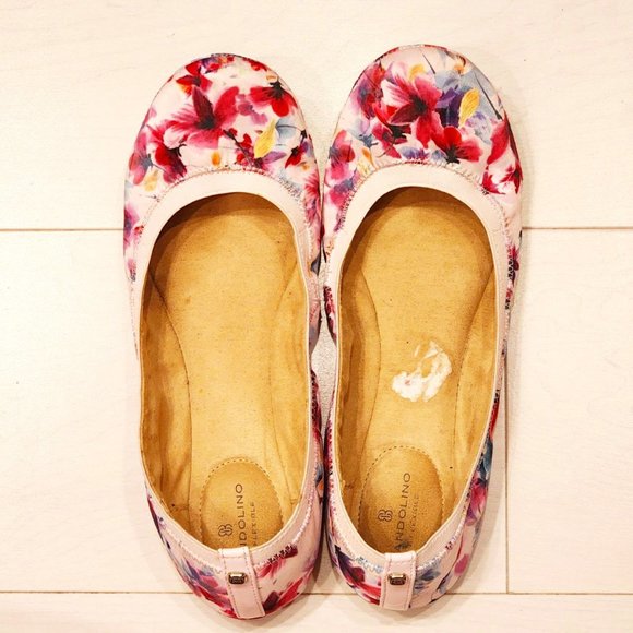 like new ballerina bandolino b flexible floral flats - Picture 1 of 1